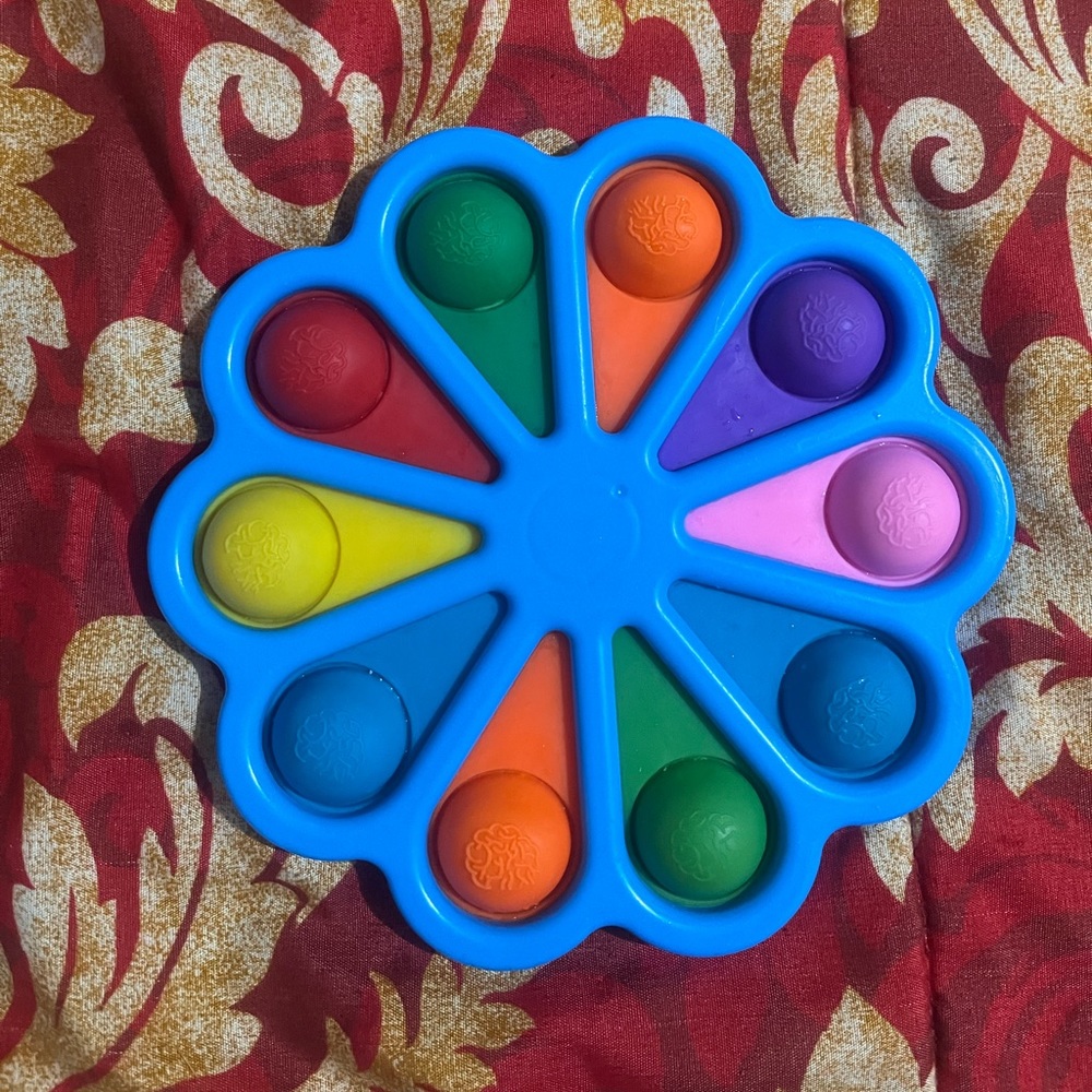 Flower Dimple Fidget Toy - 10 Colorful Pop Bubbles Sensory Toy - Simple Flower